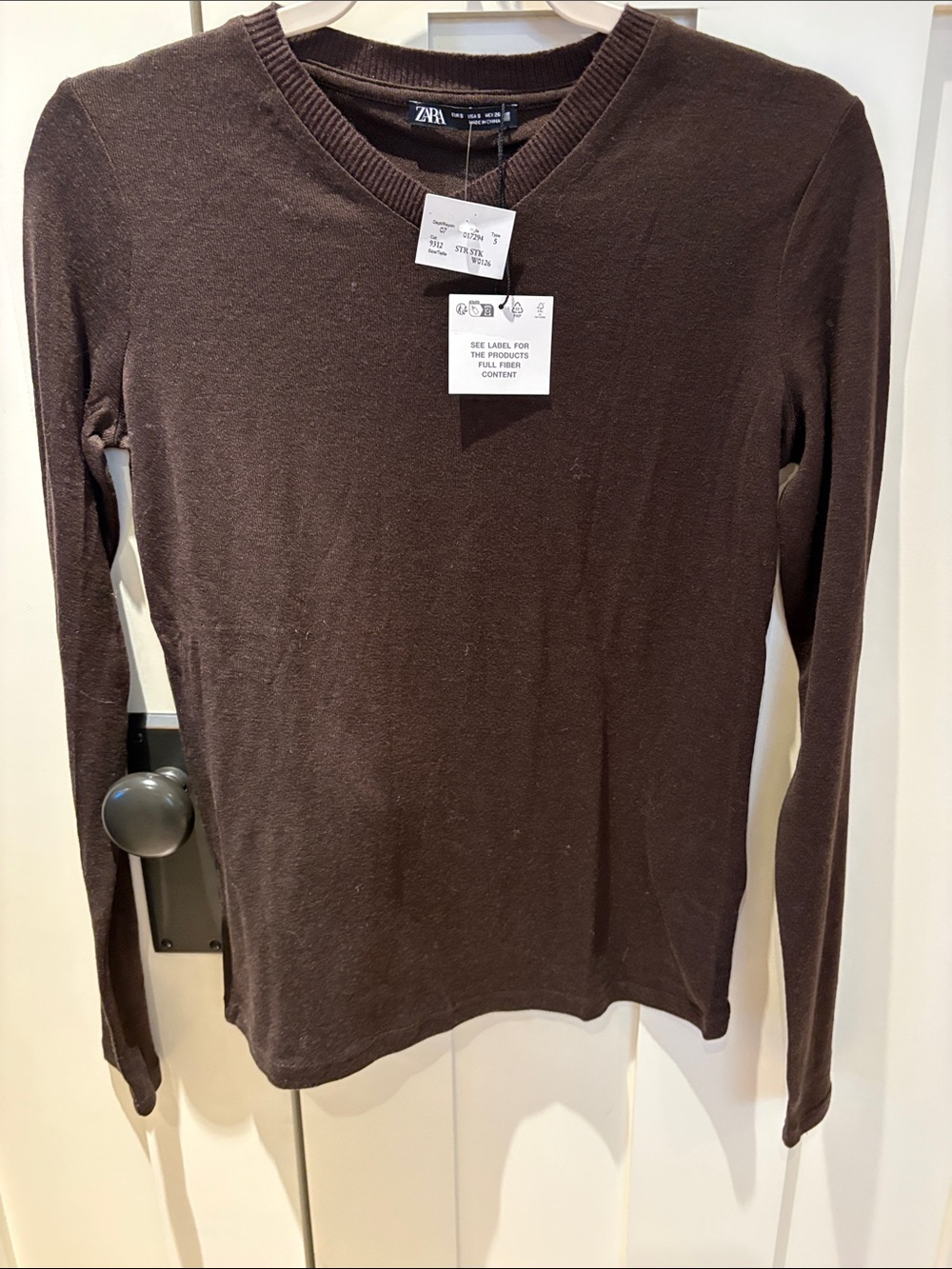 ZARA Dark Brown V-Neck Long Sleeve Knit Top